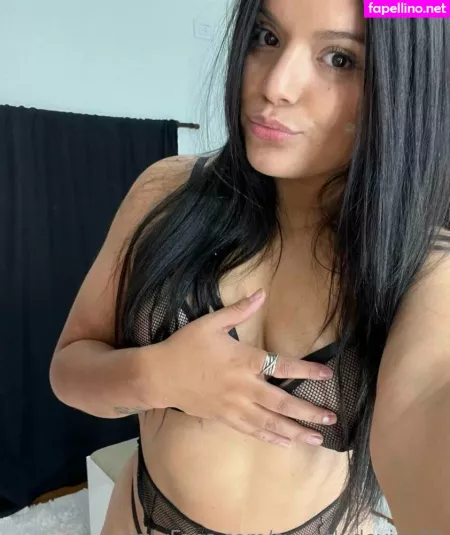 Sweetludovica69 OnlyFans Thumbnail #KVBNsOkWCh