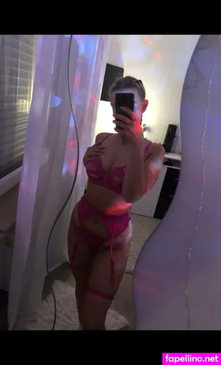 Sweetmeganx OnlyFans Thumbnail #C95Z9lbHOS