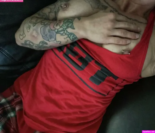 Sweetpeach139 OnlyFans Thumbnail #0VLPOAc3qn