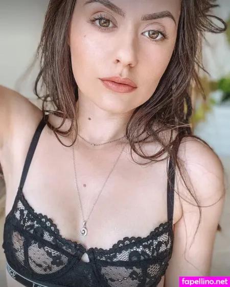 Sweetpeaxox OnlyFans Thumbnail #6uFgdy7iMd