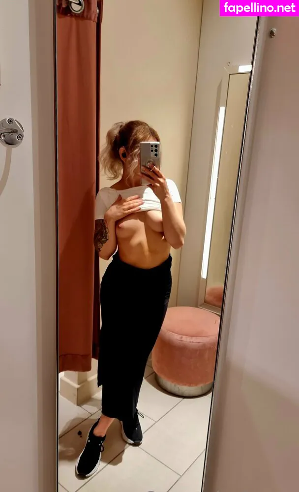 sweetpieshorny Nude Leaked OnlyFans Photo #7Nft4VDz8v