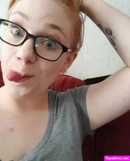 Sweetred420 OnlyFans Thumbnail #qhasTomFRP