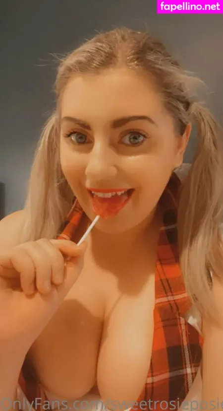 Sweetrosieposie OnlyFans Thumbnail #Bh3PPY9MQM