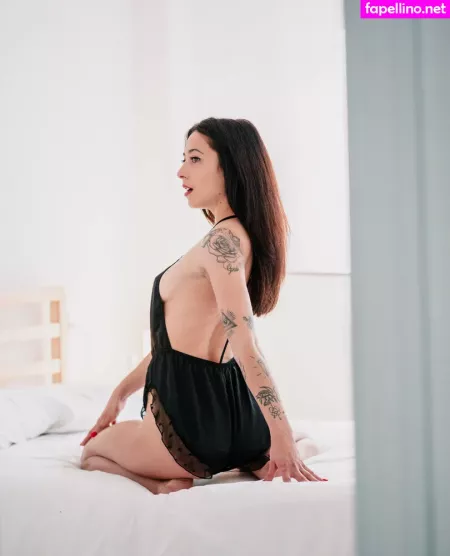 Sweetsecrett OnlyFans Thumbnail #ymIgKDwHYg