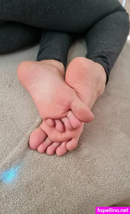 Sweetsoftfeet Tickling OnlyFans Thumbnail #Cge2rbo4Fk