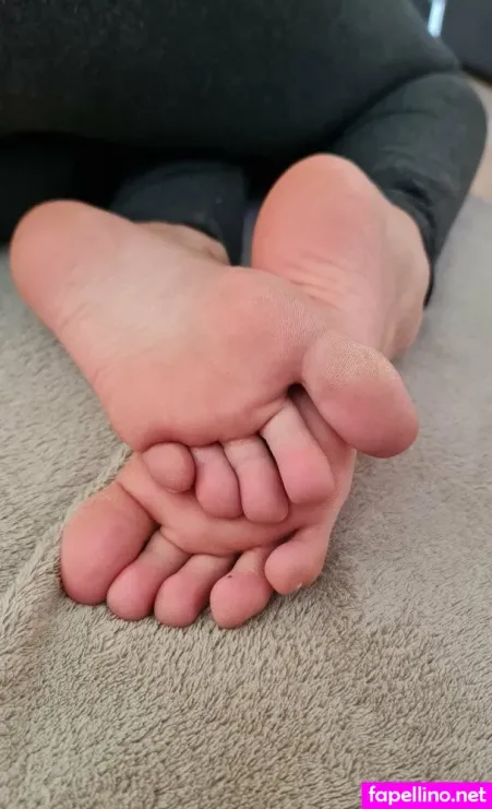Sweetsoftfeet Tickling OnlyFans Thumbnail #K0NeQiSG8S