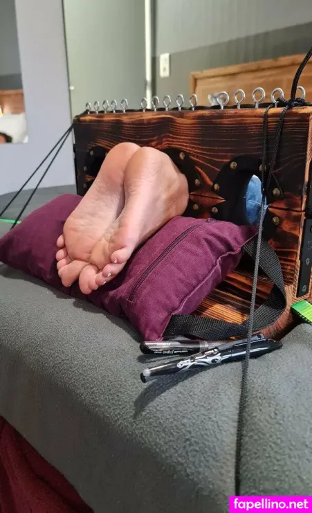Sweetsoftfeet Tickling OnlyFans Thumbnail #eSGQHdlzzs
