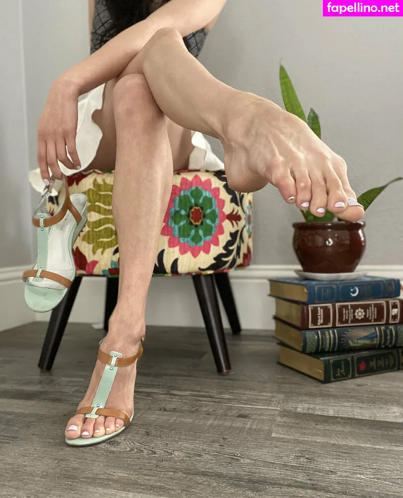 suckthesetoes, sweetsolesandtiptoes Nude Leaked OnlyFans Photo #2YO9K8TJUI