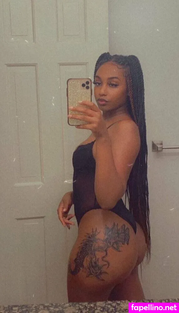 sweetsoleskey Nude Leaked OnlyFans Photo #2Ky6a27bWL