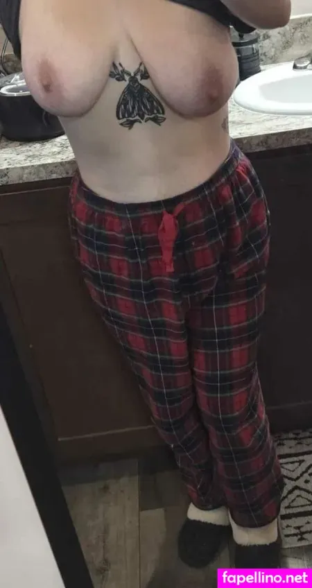 Sweettits9420 OnlyFans Thumbnail #UOlDdh28bp