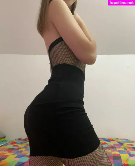 Sweetylittlepiefree OnlyFans Thumbnail #rGCyET6YyW