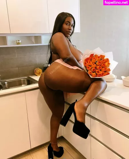 Sweetyville OnlyFans Thumbnail #UGhWrEX4VA