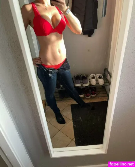Swenora OnlyFans Thumbnail #QwOiAY07N4
