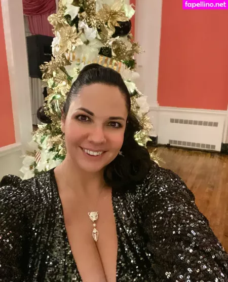 Swinging Sexgoddessfree OnlyFans Thumbnail #fVbmNWFwrA