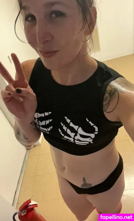 Swordgirlriley OnlyFans Thumbnail #UQwMVB0tSJ