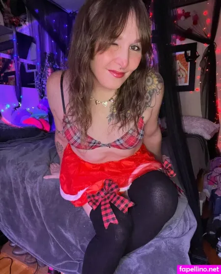 Swordgirlriley OnlyFans Thumbnail #wqmRDP5LcY