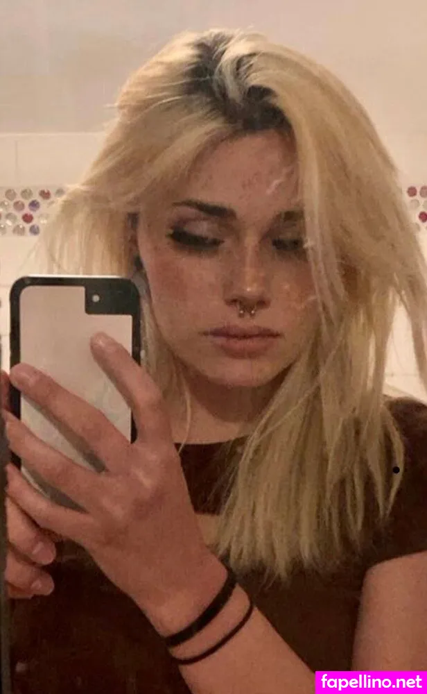 Pixiedustforeveryone, fairyholes, moxiiii, swoyalll Nude Leaked OnlyFans Photo #JSyEIpmyzl