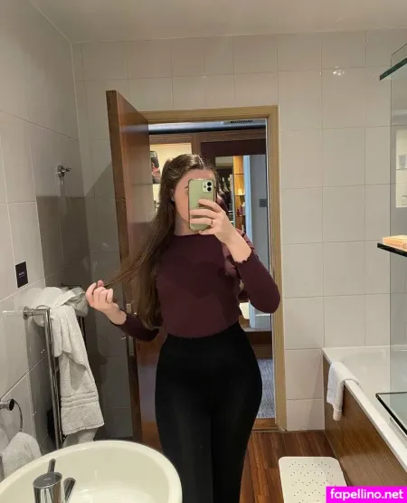 Sxarlettssecret OnlyFans Thumbnail #cr6vzl7QBg