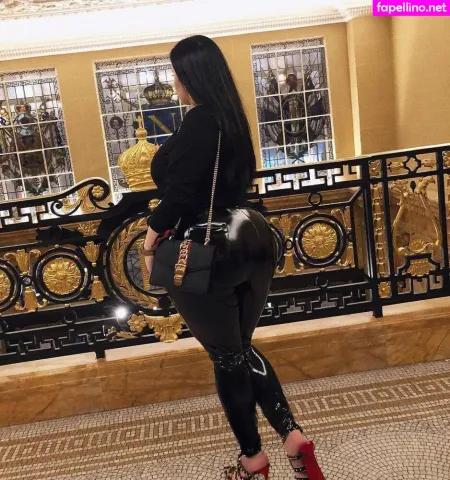 Sxmonne OnlyFans Thumbnail #CKF0VopZb3