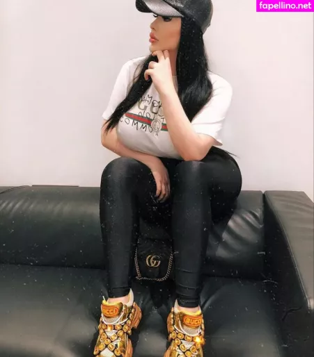 Sxmonne OnlyFans Thumbnail #CmdDwCQTOz