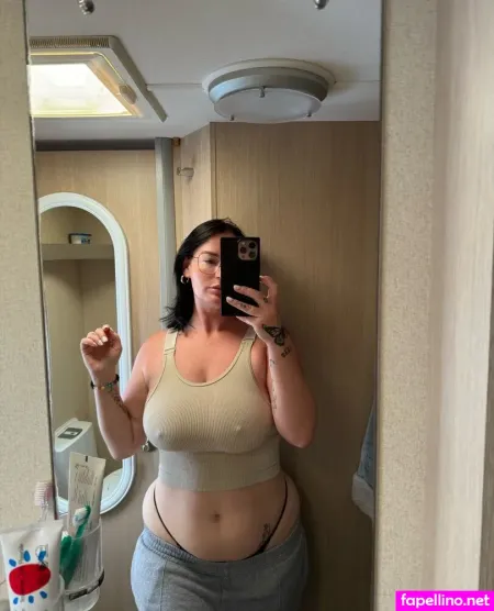 Sxphiemxi OnlyFans Thumbnail #mIc4tkIG53