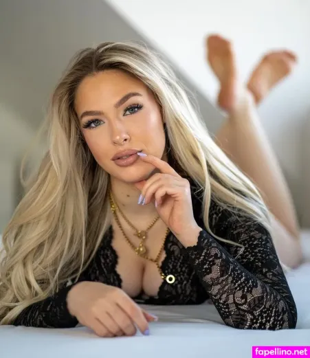 Sxphix Br Sophie B OnlyFans Thumbnail #C8UNSmmuI9