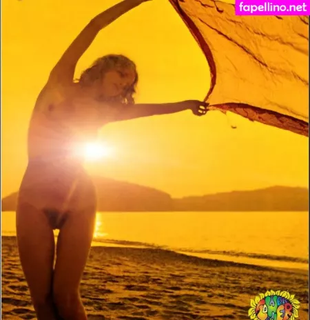 Sydne Rome OnlyFans Thumbnail #wiG8JaW2qJ