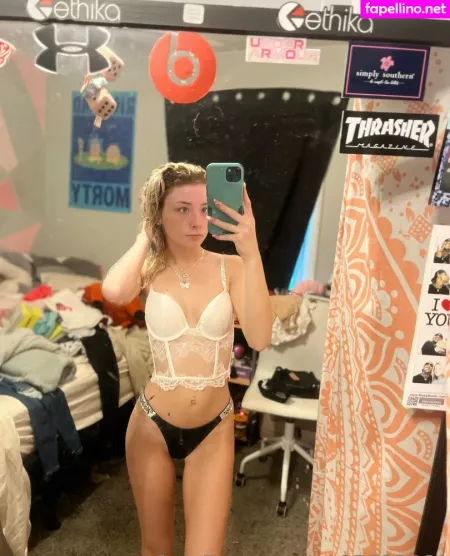 Sydnee Nelson OnlyFans Thumbnail #L5GB0NUyPT