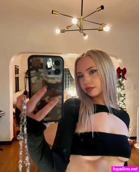 Sydneefogg Sydneeerenae Prettyyinpink OnlyFans Thumbnail #LfSwBlsNQl