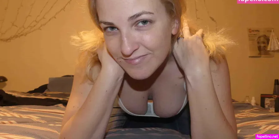 Sydney And Hubby OnlyFans Thumbnail #29XJb3wz2v