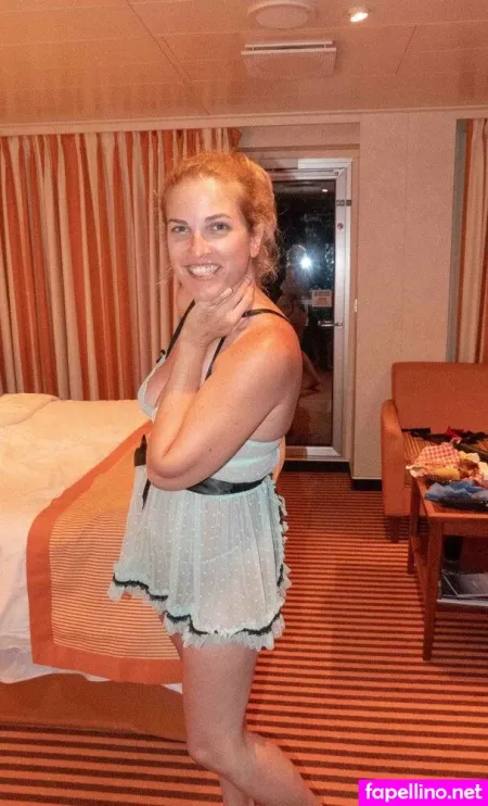 Sydney And Hubby OnlyFans Thumbnail #diWakVHI67