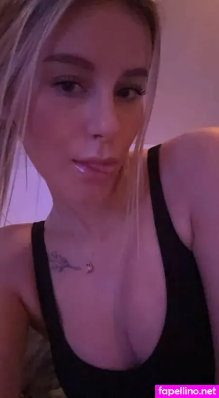 Sydney Chambers 1 OnlyFans Thumbnail #JLhYreyaxL
