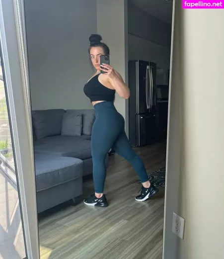 Sydney Martichuski OnlyFans Thumbnail #drfJmk6Enl