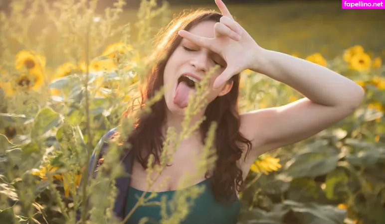 Sydney Meyer OnlyFans Thumbnail #723TyoA8K7