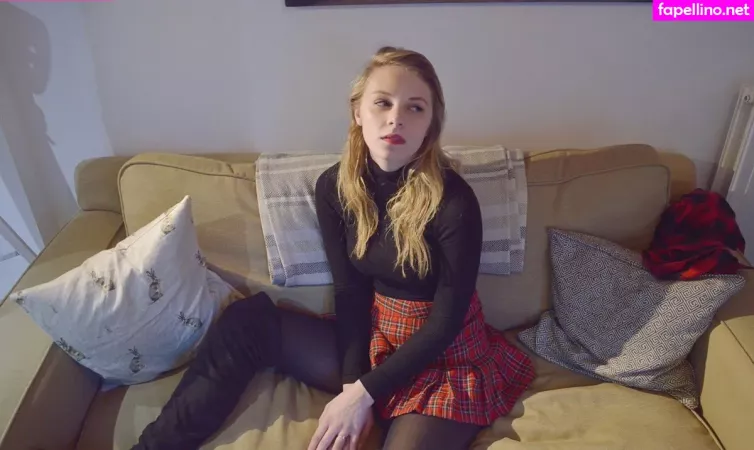 Sydney Poniewaz OnlyFans Thumbnail #EyejncSNSz