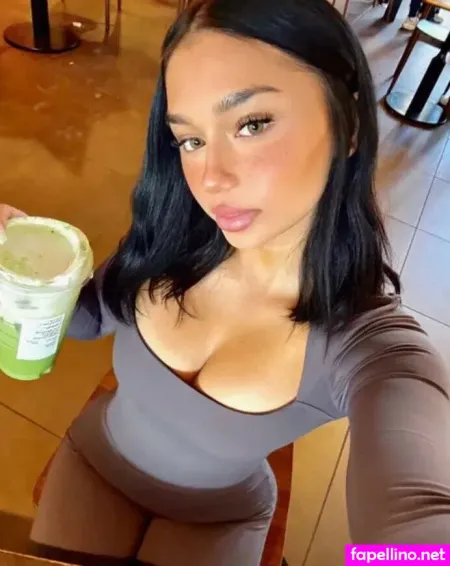 Sydney Razhegi OnlyFans Thumbnail #NUdDFVqsOf