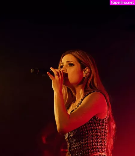 Sydney Sierota OnlyFans Thumbnail #qvwHdEkX2S