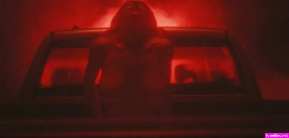 Sydney Swe OnlyFans Thumbnail #SDtJdkoVWy