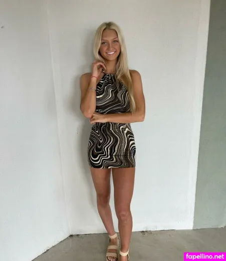 Sydney Thomas OnlyFans Thumbnail #PjQQRIdsMw