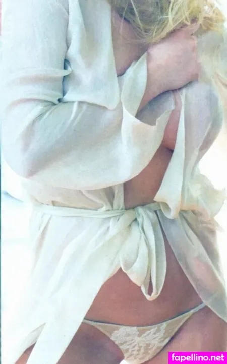 Sylvana Ijsselmuiden OnlyFans Thumbnail #kcsvWLN0KX