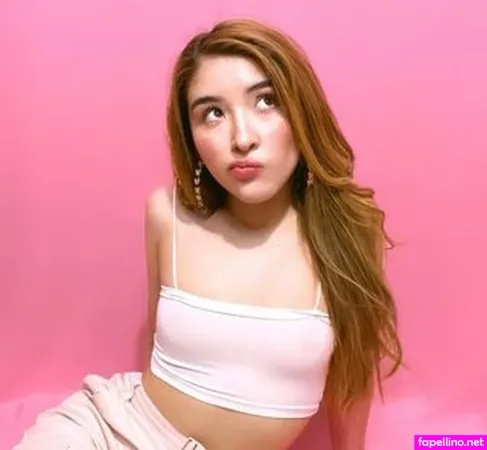 Sylvia Mari Claire OnlyFans Thumbnail #ow0Pc6H6ER