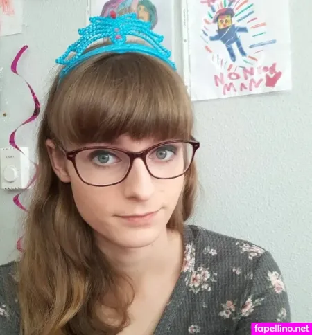 Sylvia Switch OnlyFans Thumbnail #DQkmKECQ00