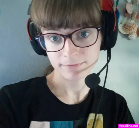 Sylvia Switch OnlyFans Thumbnail #Ld8GPBBgcm