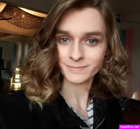 Sylvia Switch OnlyFans Thumbnail #qGezy9B0wA