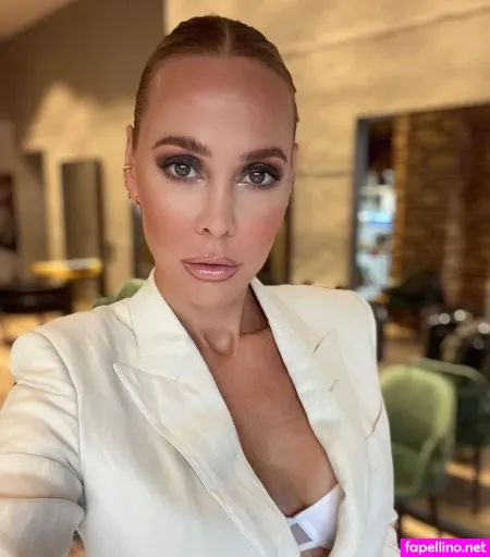 Sylvia Walker OnlyFans Thumbnail #LZZKgEz4oi