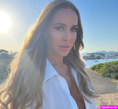 Sylvia Walker OnlyFans Thumbnail #YdOatBll3k