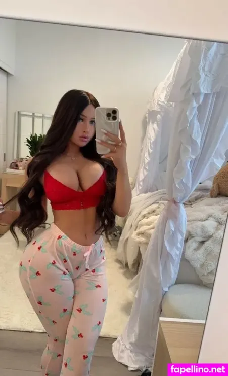 Sylvia Yasmina OnlyFans Thumbnail #IaWnQ1ZtBj