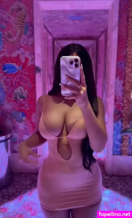 Sylvia Yasmina OnlyFans Thumbnail #m4rw1DUw0A