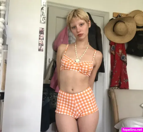 Sylvie Beam OnlyFans Thumbnail #0lETVj0fYe