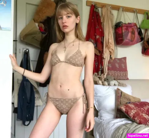 Sylvie Beam OnlyFans Thumbnail #g1ads63LSk